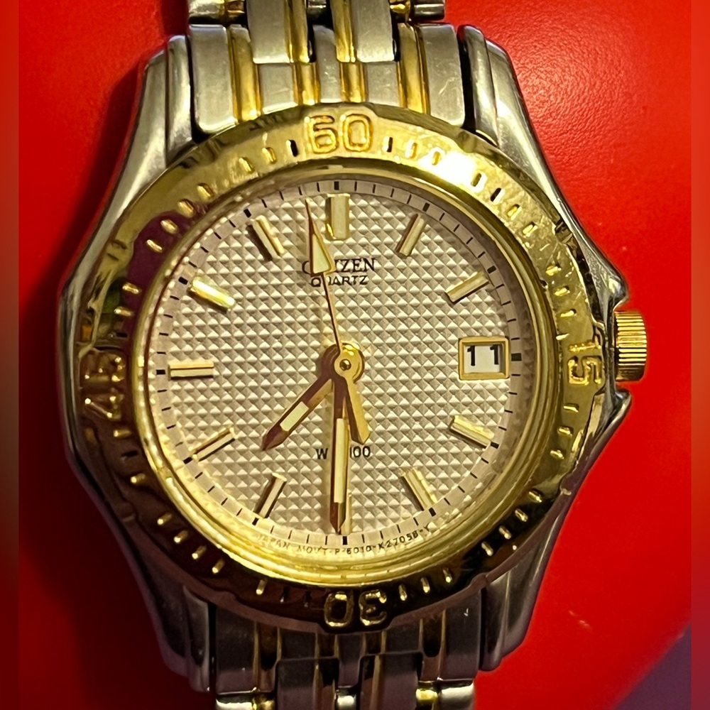 Citizen Quartz Stainless and Gold Watch with Date NEEDS NEW BATTERY